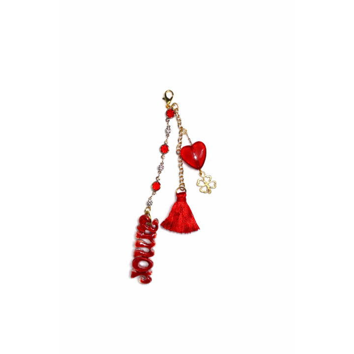 Accessoire de téléphone – Mot « Amour » rouge & pampille